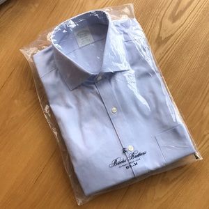 NWT Brooks Brothers Non-Iron Light Blue Shirt